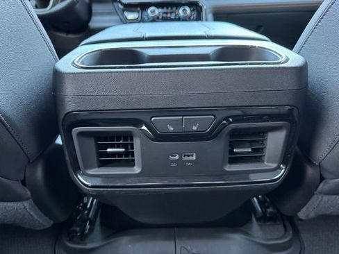 Certified 2023 GMC Sierra 1500 AT4 w/ Technology Package AWD/4WD image 9