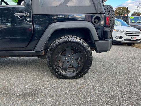 Used 2012 Jeep Wrangler Rubicon w/ PWR Convenience Group image 24