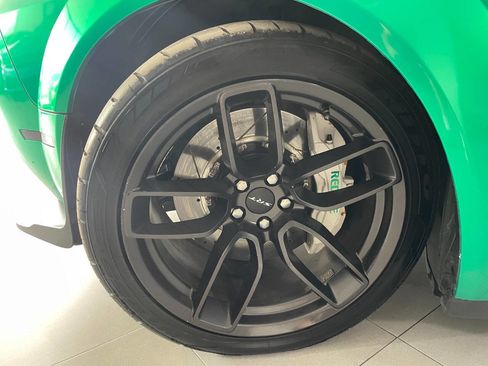 Used 2019 Dodge Challenger SRT Hellcat Redeye image 10