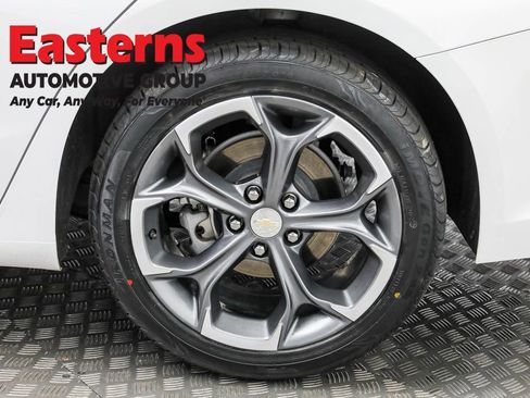 Used 2024 Chevrolet Malibu LT image 32