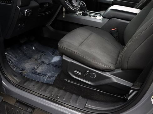 Used 2018 Ford F150 XLT w/ Equipment Group 302A Luxury image 25