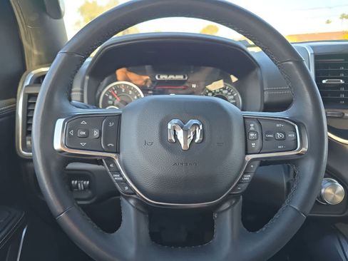 Used 2025 RAM 1500 Laramie AWD/4WD image 27