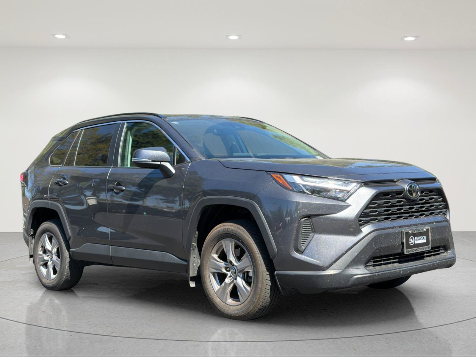 Used 2022 Toyota RAV4 XLE w/ Convenience Package FWD image 6