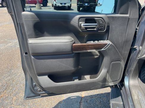 Used 2020 GMC Sierra 1500 SLT RWD image 13