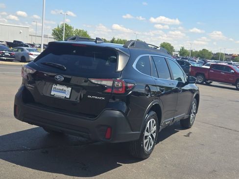 Used 2022 Subaru Outback Premium AWD/4WD image 8