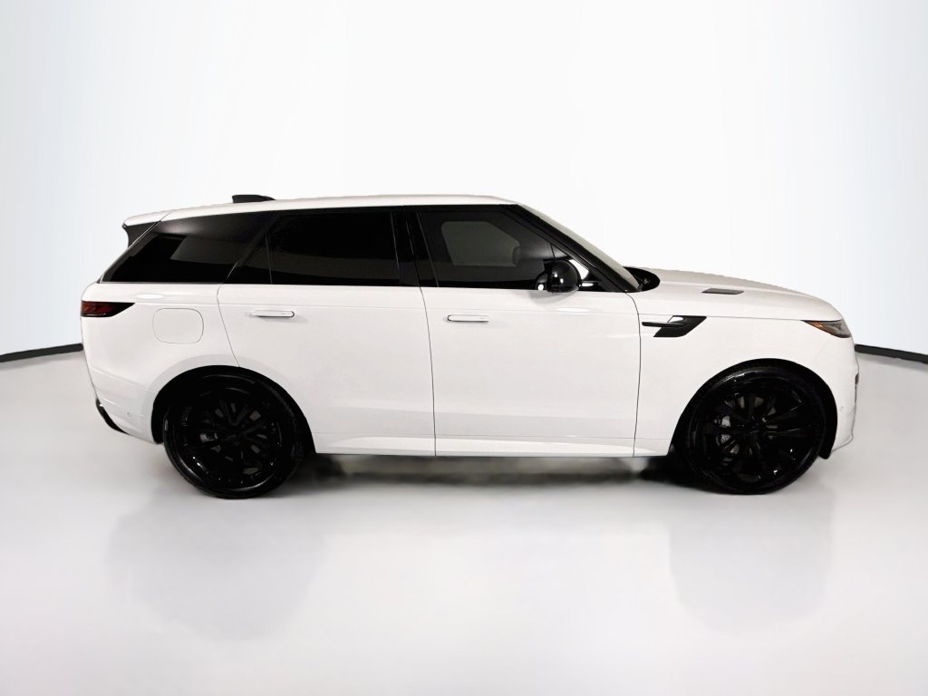 New 2026 Land Rover Range Rover Sport Dynamic SE AWD/4WD image 4
