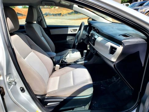 Used 2016 Toyota Corolla LE FWD image 23