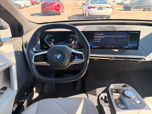 Used 2024 BMW iX xDrive50 w/ Sport Package AWD/4WD image 5