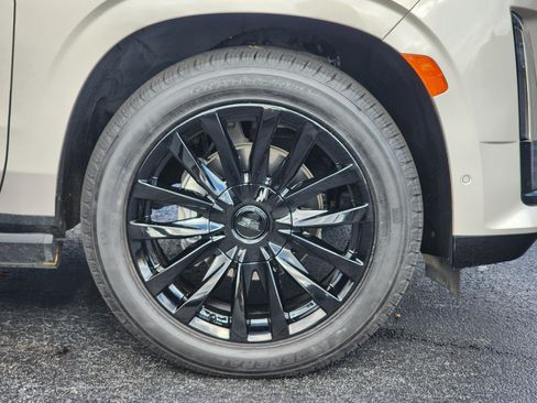 Used 2023 Cadillac Escalade ESV Premium Luxury w/ Performance Package image 7