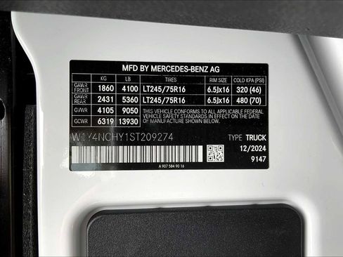 Used 2025 Mercedes-Benz Sprinter 2500 image 26