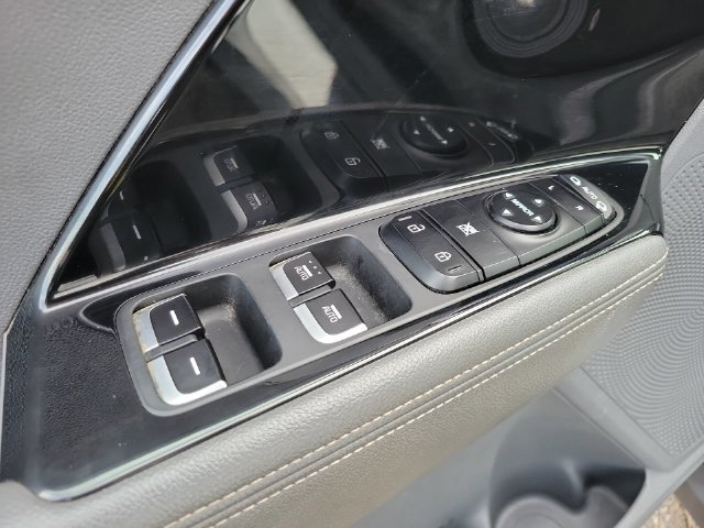 Used 2019 Kia Niro EX FWD image 27