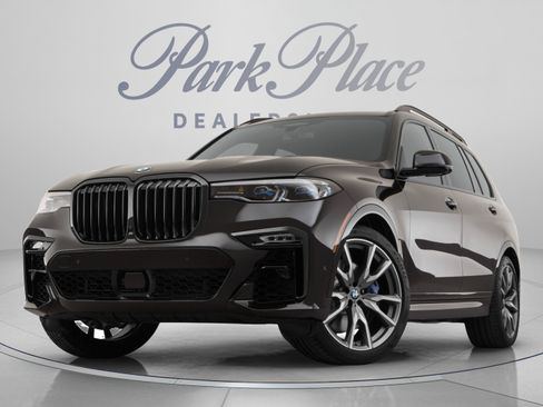 Used 2022 BMW X7 M50i w/ Dynamic Handling Package AWD/4WD image 10
