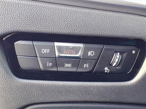 Used 2025 BMW M3 Competition w/ Executive Package image 21