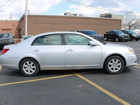 Used 2008 Toyota Avalon XL image 5