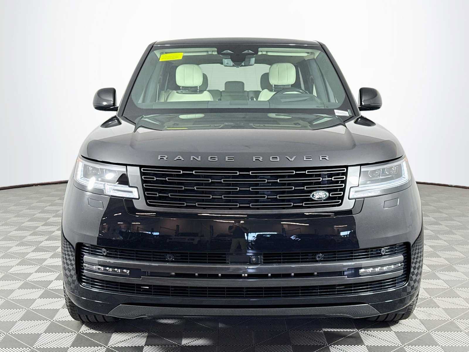 New 2027 Land Rover Range Rover SE AWD/4WD image 2