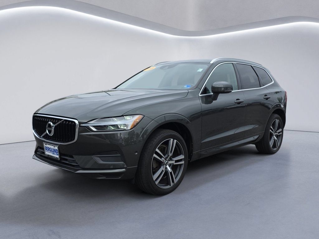 Used 2019 Volvo XC60 T6 Momentum w/ Multimedia Package AWD/4WD image 5