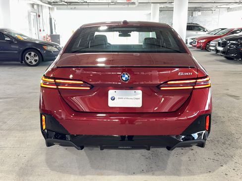 Used 2025 BMW 530i w/ M Sport Package image 7