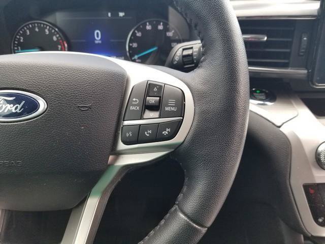 Used 2021 Ford Explorer XLT w/ Equipment Group 202A AWD/4WD image 27