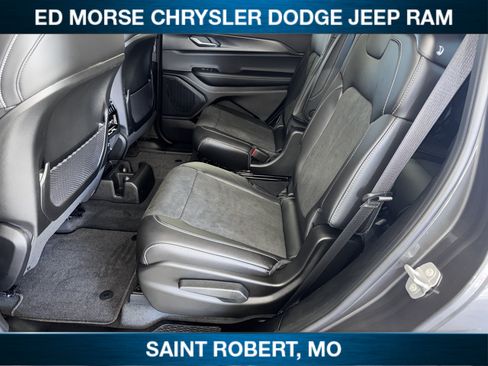 New 2025 Jeep Grand Cherokee L Altitude AWD/4WD image 29
