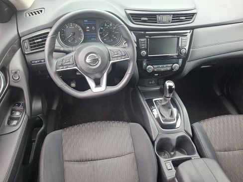 Used 2018 Nissan Rogue SV AWD/4WD image 11