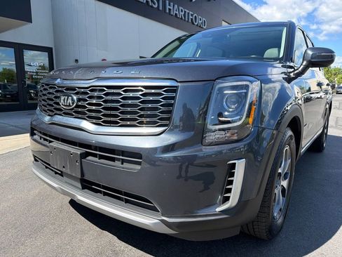 Used 2020 Kia Telluride EX AWD/4WD image 3