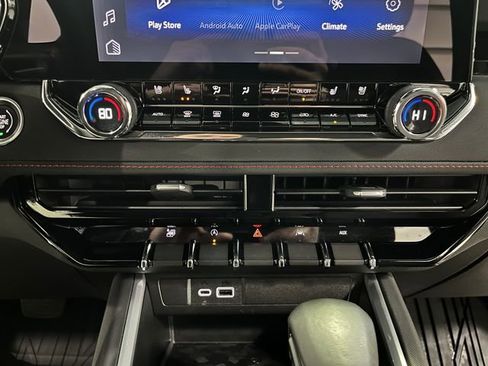 Used 2023 Chevrolet Colorado Z71 w/ Z71 Convenience Package 2 image 22