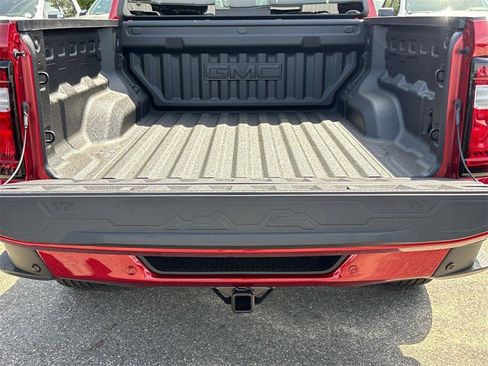 New 2025 GMC Canyon Elevation w/ Convenience Package image 4