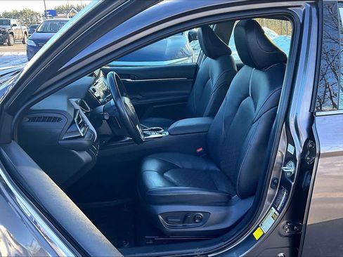 Certified 2020 Toyota Camry XSE image 9
