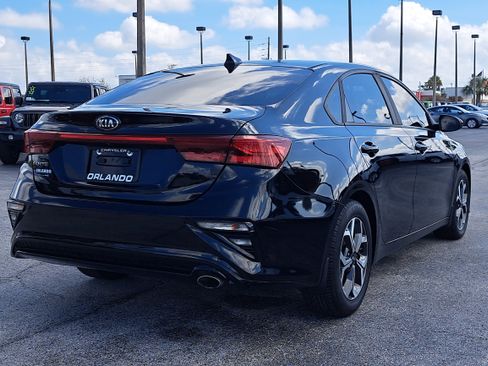 Used 2019 Kia Forte LXS image 8