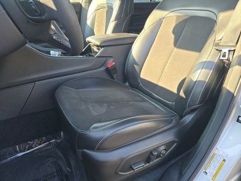 Used 2023 Jeep Grand Cherokee L Laredo AWD/4WD image 5
