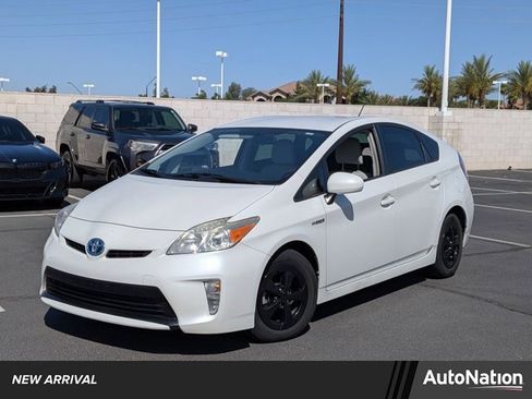 Used 2013 Toyota Prius Three image 1