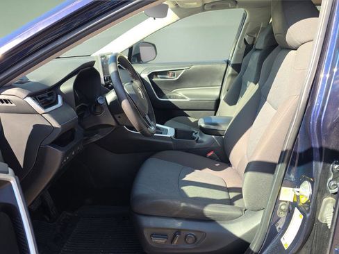 Used 2023 Toyota RAV4 XLE image 10