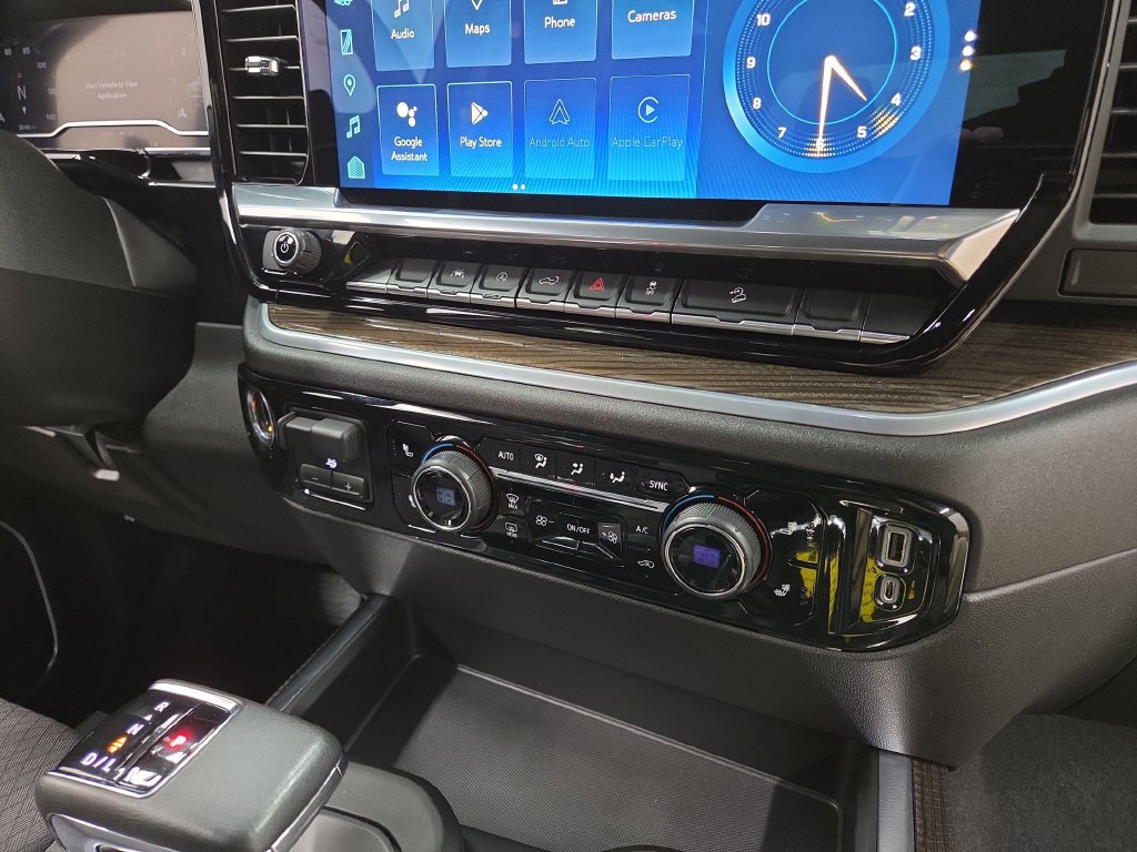Used 2022 Chevrolet Silverado 1500 RST w/ Z71 Off-Road Package AWD/4WD image 16