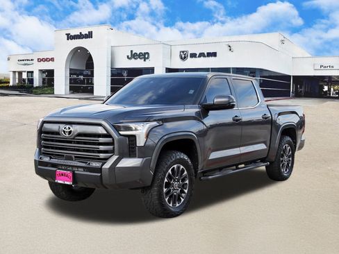 Used 2024 Toyota Tundra Limited image 3