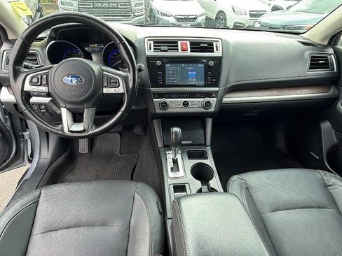 Used 2016 Subaru Outback 3.6R Limited AWD/4WD image 18