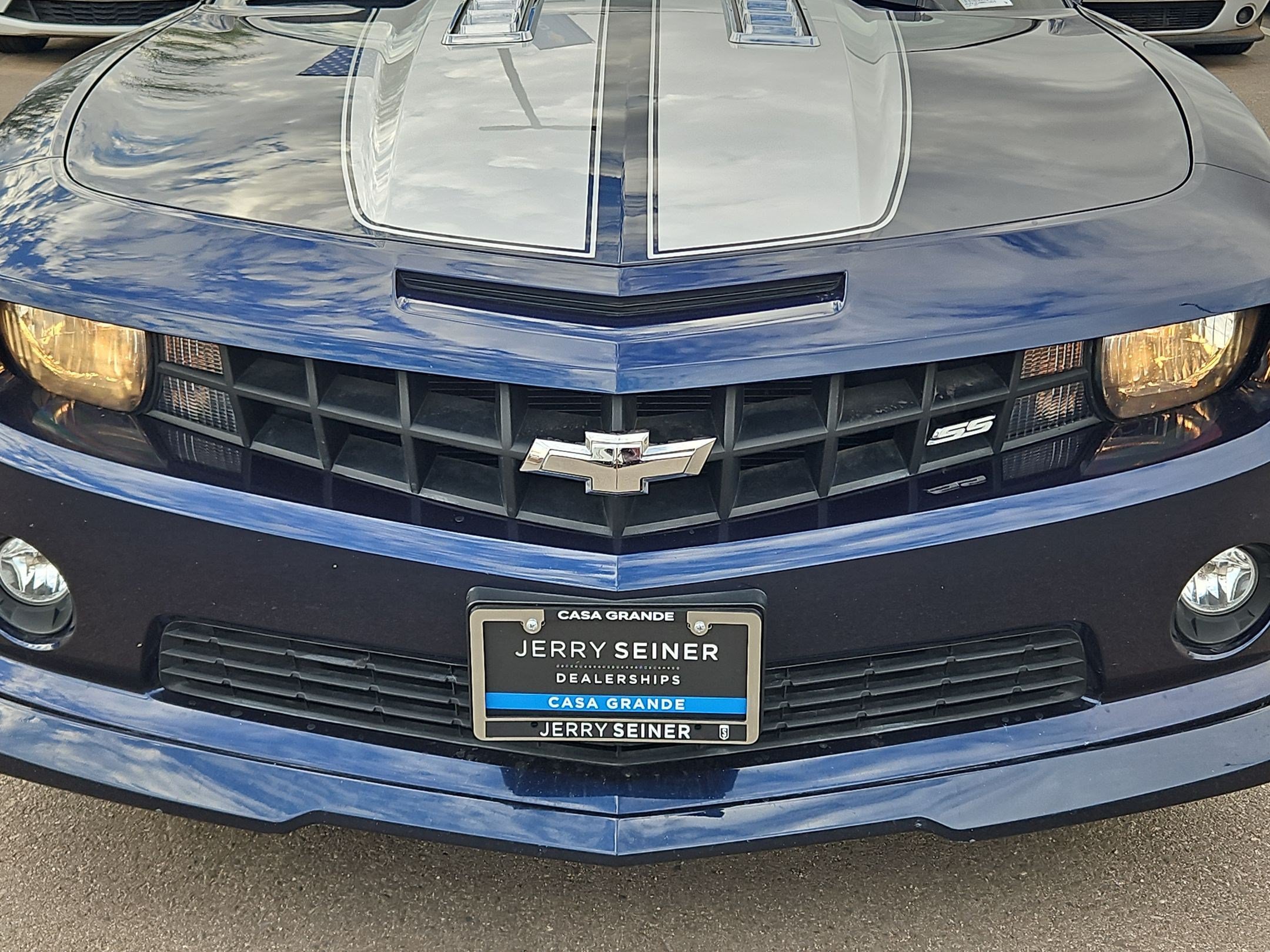 Used 2010 Chevrolet Camaro SS w/ LPO, Ground Effects Package RWD image 9