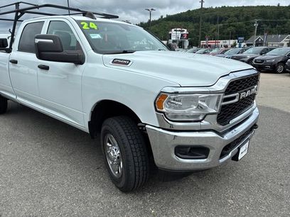 Used 2024 RAM 2500 Tradesman w/ Chrome Appearance Group
