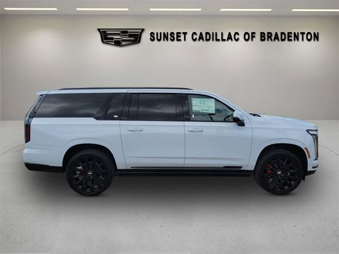 New 2026 Cadillac Escalade ESV Platinum Sport w/ LPO, ONYX Package image 3