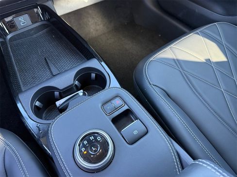 Used 2024 Ford Mustang Mach-E Select image 17