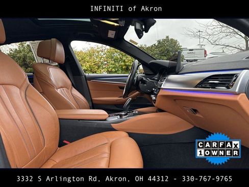 Used 2023 BMW M550i xDrive w/ Executive Package image 31
