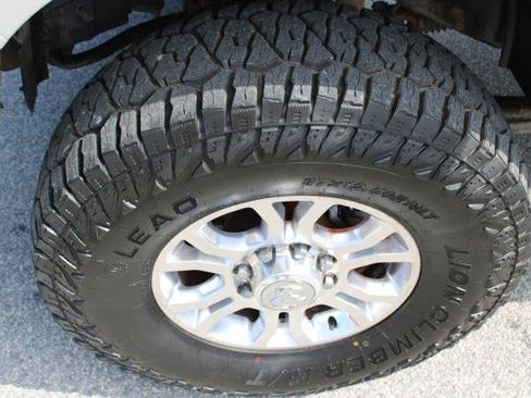 Used 2018 RAM 2500 Laramie AWD/4WD image 13