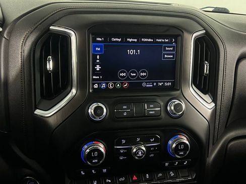 Used 2022 GMC Sierra 2500 AT4 w/ AT4 Premium Plus Package image 29