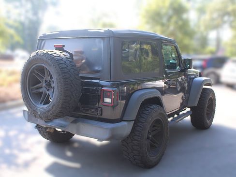 Used 2021 Jeep Wrangler Sport AWD/4WD image 9