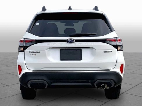 Used 2025 Subaru Forester Limited AWD/4WD image 5