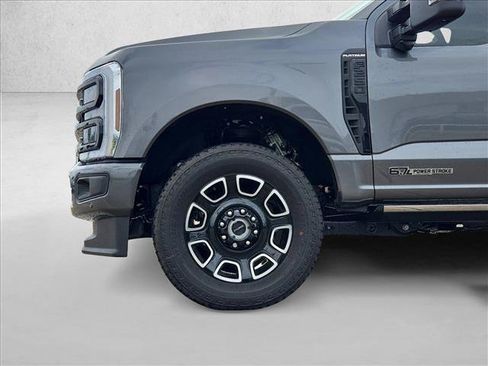 Used 2026 Ford F250 Platinum AWD/4WD image 22