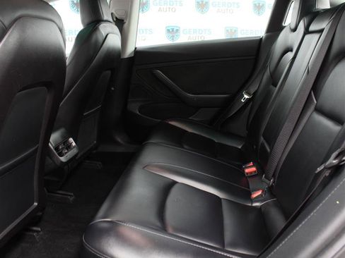 Used 2019 Tesla Model 3 Long Range image 16