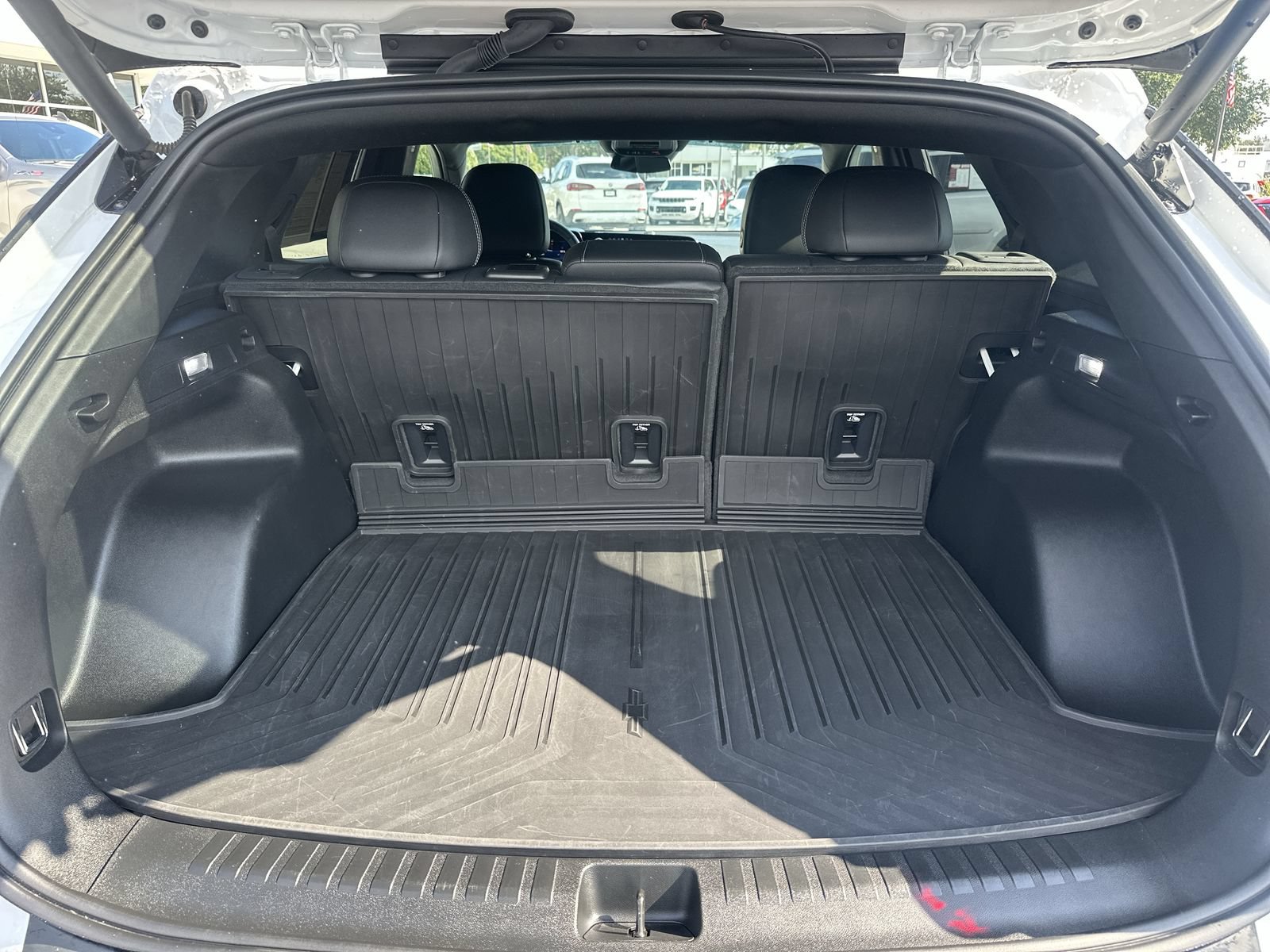 Used 2024 Chevrolet Blazer EV LT AWD/4WD image 32