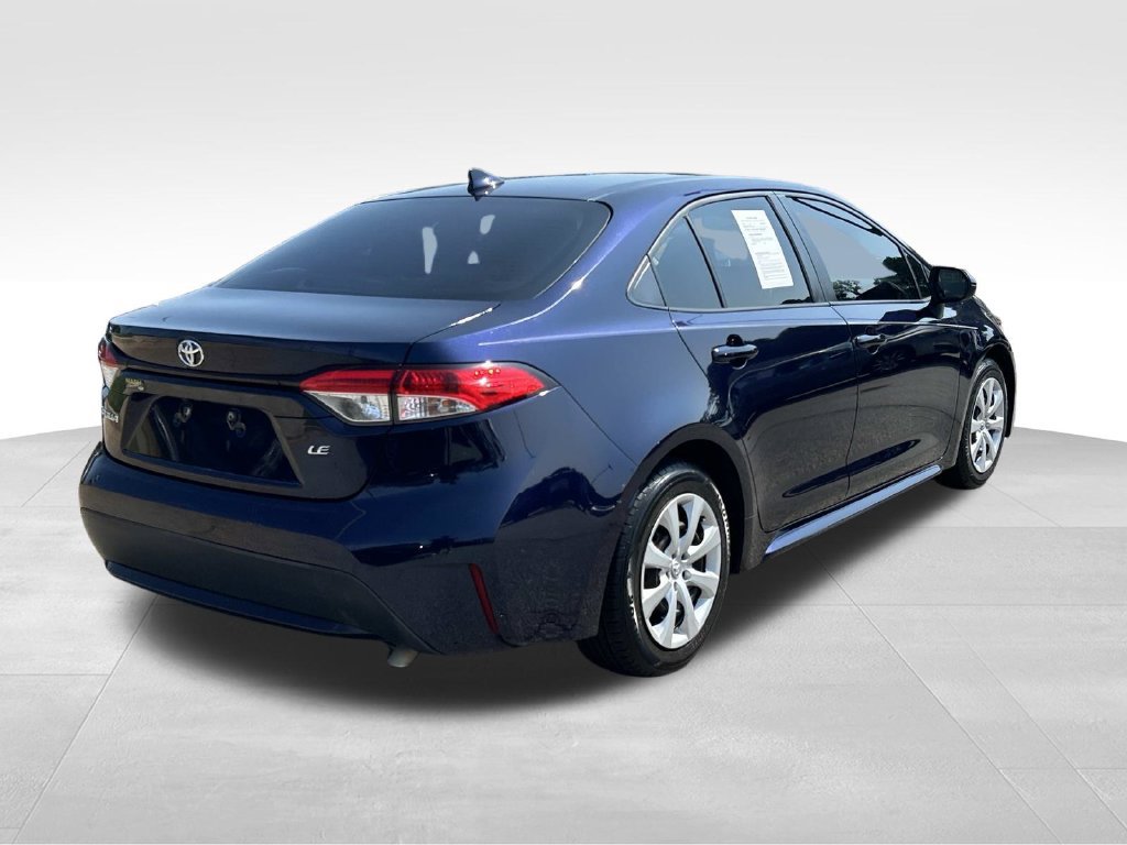 Used 2021 Toyota Corolla LE FWD image 3