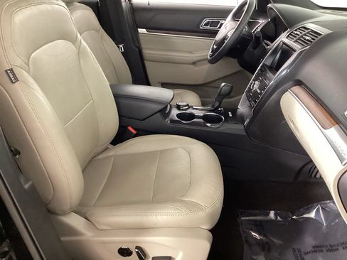 Used 2018 Ford Explorer Limited w/ Equipment Group 301A AWD/4WD image 25