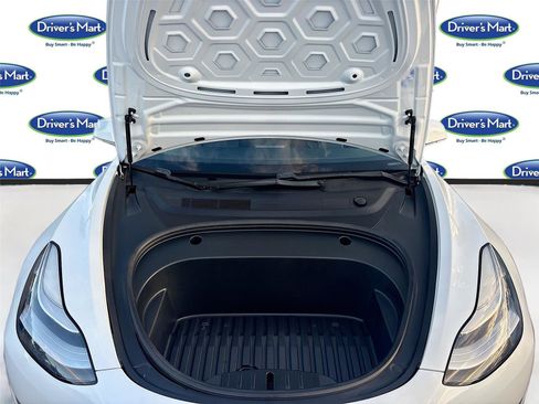 Used 2020 Tesla Model 3 Standard Range image 32